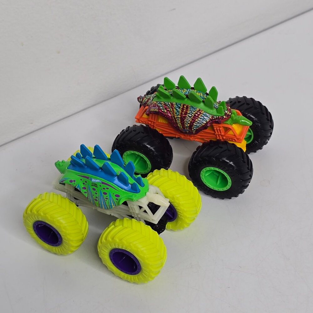 2 Hot Wheels Motosaurus Monster Jam Trucks Lot Dinosaur 1:64 Stegosaurus Diecast